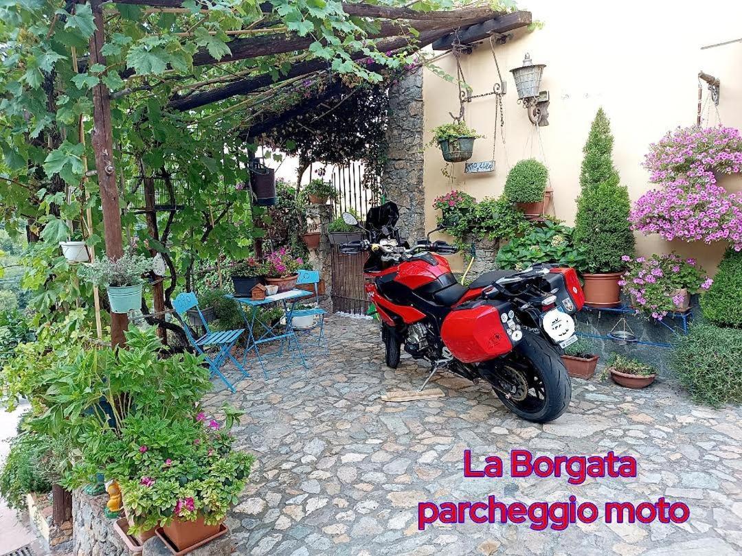 Hotel La Borgata Tovo San Giacomo Esterno foto